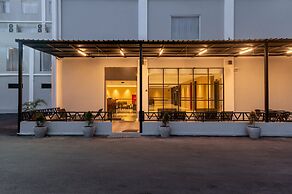 MAXONE Batam