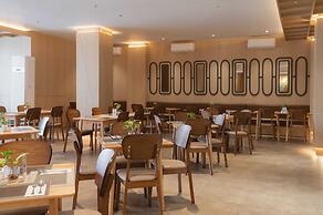 MAXONE Batam