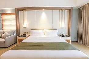 Luxu Hotel and Resort