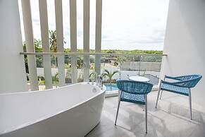 Luxu Hotel and Resort