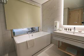 Luxu Hotel and Resort