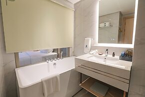 Luxu Hotel and Resort