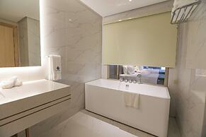 Luxu Hotel and Resort