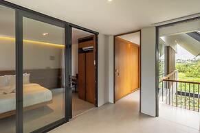 Nava Tamora by Betterplace