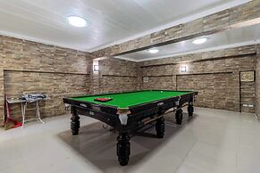 Prime Location  Pool View BBQ V274