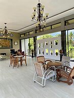 Omnni Villa Borobudur