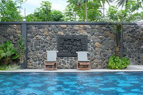 Omnni Villa Borobudur