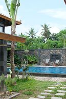 Omnni Villa Borobudur