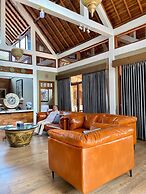 Omnni Villa Borobudur