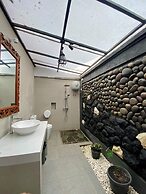 Omnni Villa Borobudur