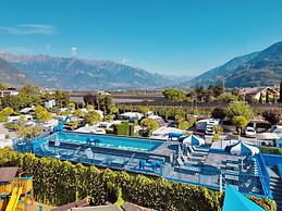 SCHLOSSHOF SÜDTIROL – Hotel & Camping Resort