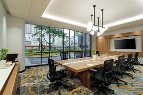 Harris Hotel & Convention Serpong