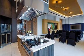 Harris Hotel & Convention Serpong