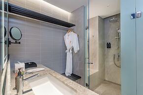 Harris Hotel & Convention Serpong
