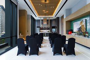 Harris Hotel & Convention Serpong