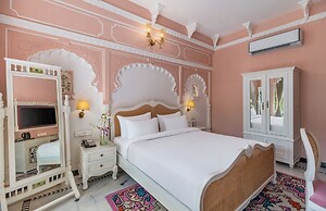 Oladar Haveli – My Downtown Hotels