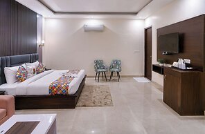 KarmaCasa Resort By Buransh Group