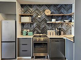 FOUR on O - Fluent Serviced Apartments