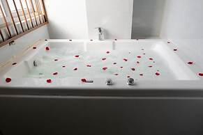 Atithi Hotel And Apartment