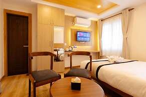 Atithi Hotel And Apartment
