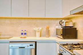 PVH - Serene Central 2BR - Creek Horizon