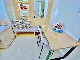 Cozy Persimmon Condo Cebu