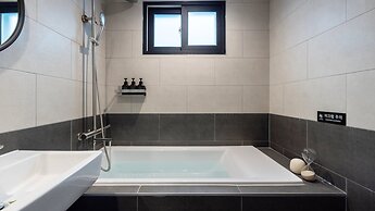 Daejeon Yuseong Nakwon Onsen Hotel