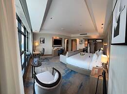 SEA TOWER HOTEL