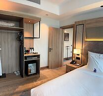 SEA TOWER HOTEL