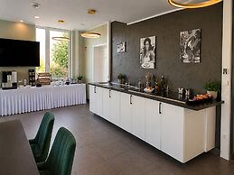 Lillys Hotel München-Unterschleißheim