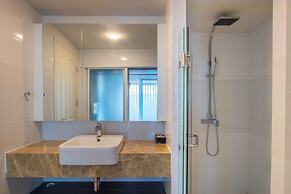 DWIJA HOTEL & SUITE