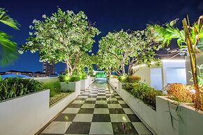 DWIJA HOTEL & SUITE