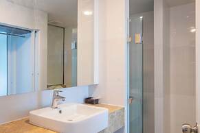 DWIJA HOTEL & SUITE