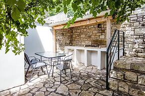 Villa Adamantia in Ozias