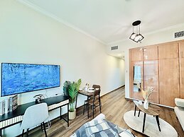 Cosmos Living Work-Friendly Metro Access