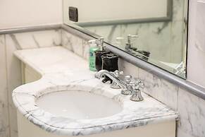 Rental in Rome Borghese Apartment