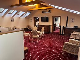 Classic Inn By Radacini