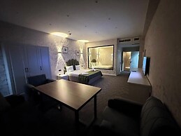 Black Mont Inn