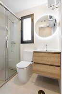 Square Rooms by Charming
