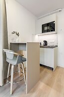 Square Rooms by Charming