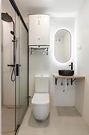 Square Rooms by Charming