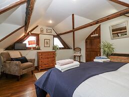 Magpie Cottage