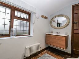 Magpie Cottage