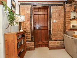 Magpie Cottage