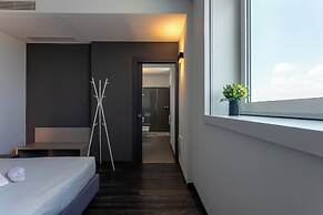 Htm Hybrid Tower Mestre by Halldis