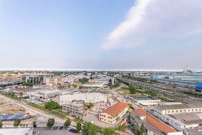 Htm Hybrid Tower Mestre by Halldis