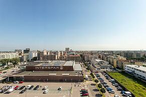 Htm Hybrid Tower Mestre by Halldis