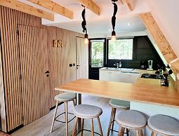 Stylish Chalet Haven Near Durbuy