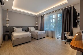 Get Royal Suits Spa