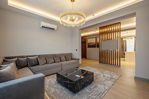Get Royal Suits Spa